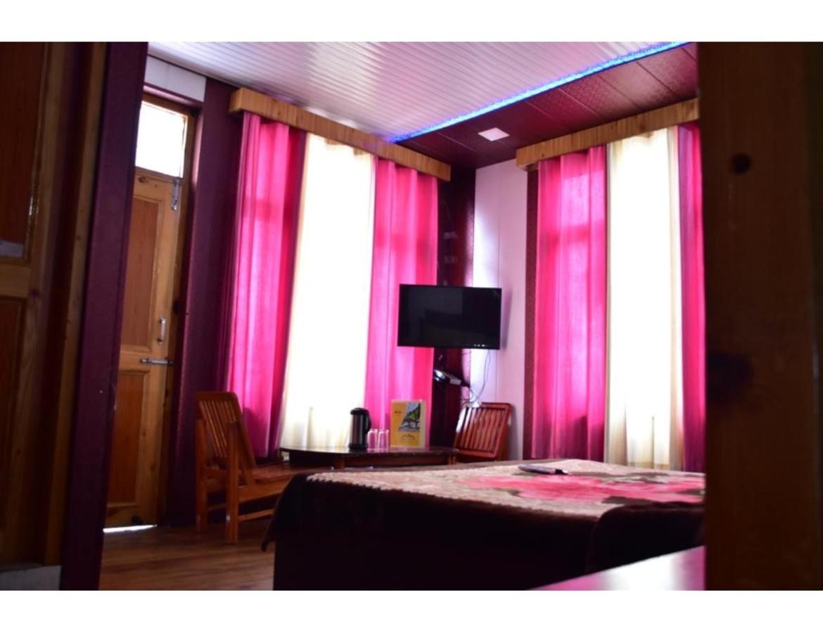 Sissu Hotel Peak View, Lahaul מראה חיצוני תמונה
